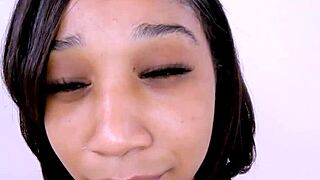 Hey, cute brunette teen 18+ sucks big cock in studio 😏