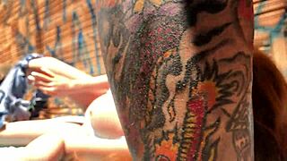 rapidinha no na casa da loira fudendo no banheiro sex toy