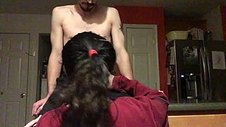 Sloppy Arab milf's midnight snack