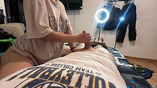 Alone at home, she gave an incredible blowjob