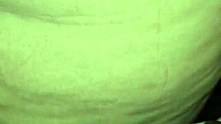 Five Months Pregnant Milf Eating And Filling Her Holes