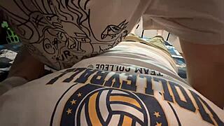 Alone at home, she gave an incredible blowjob