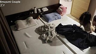 目が覚めた瞬間からsexしちゃうお盛んな新婚夫婦朝から感度が良すぎて痙攣絶頂　ハメ撮り　はめどり　正常位　デカ尻　喘ぎ声　淫乱　人妻　巨乳　美少女　かわいい　個人撮影　素人　日本人　えむゆみ