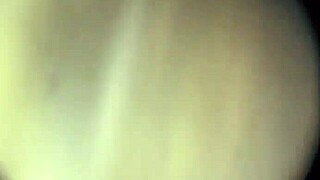 a mi vecina le gusta que le vea los calzones