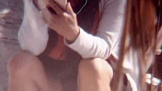 a mi vecina le gusta que le vea los calzones