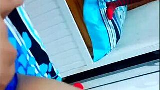 Happy christmas, I wait for men to wet my vagina and fill it with hot semen