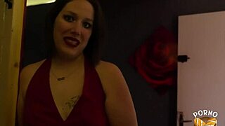 lily brune coquine comblée par une belle bite