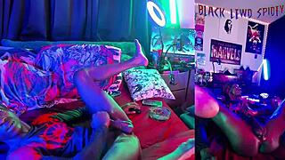 Your Friendly Neighborhood Lewd Spidey Masturbates