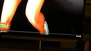 intense masturbating to pornstar cumshot