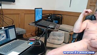 Hunk slams shemale's tight ass so hard! 🍑💦