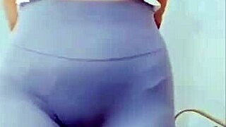 😍 asian cutie dances with hot cameltoe tease! 🔥