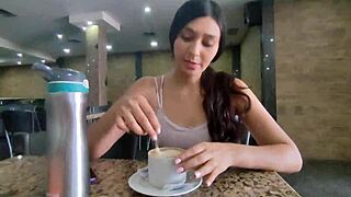 Roxi and Max deliver close-up doggystyle pounding and wet oral action