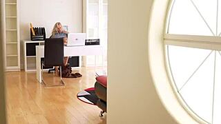 Hot gilf granny eagerly sucks young cock deep