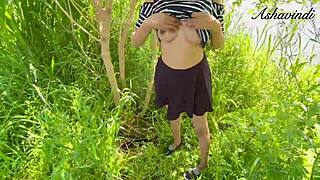 Sexy Desi Babe FUCKS By River