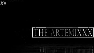 Saucy Sapphire Deepthroats Artemis Monster Cock First Time