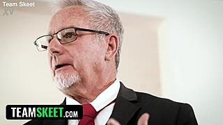 i crave watching two milfs fuck guys live