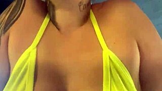 i trainin at copacabana gym new years beach full people seein my wet pussy almost expulsed