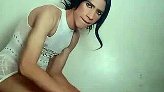 Full body massage turns into trans crossdressing pleasure