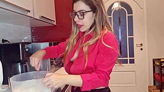 wanna see this deleted kitchen tit tease vid?