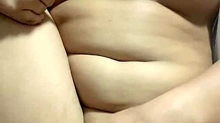 raw fingers plunge deep wet pussy to climax