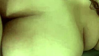 Intensely Pounding Chubby Girlfriend Overflowing with Creampie Bliss