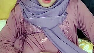 hijab crossdresser strokes solo arab style