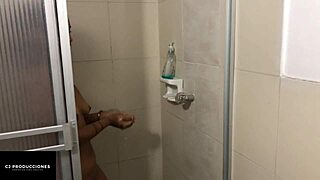 hermanastra comes horny to my house fuck her hard