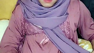 hijab crossdresser strokes solo arab style