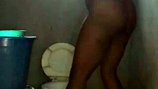 naijahomemadepussy loves her steamy morning shower