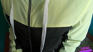 suck it quick on this public staircase!