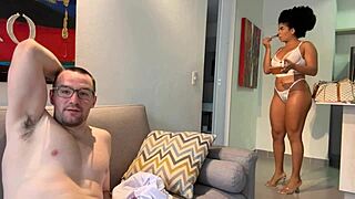 backstage secrets: vivacious rosxana gutierrez teases andres acosta's muscles