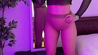 damn this hot milf rips her tight pantyhose showin curves 😍