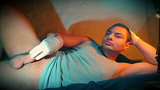 Sexy latex glove doctor rides muscular patient's monster cock in hospital