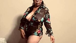 intense pussy fingering leads to masturbation cumshot