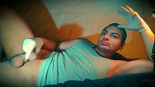 Sexy latex glove doctor rides muscular patient's monster cock in hospital