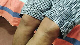 look at my amazing round ass hottest ever wanna play with it