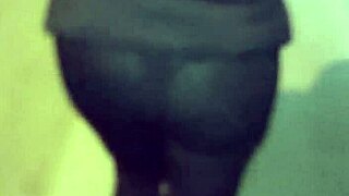 mature street slut in sheer leggings flashes her thong publicly