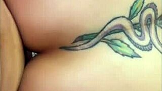 una venezolana dice who's better: quiteño or guayaco big cock lover? 😏🍆