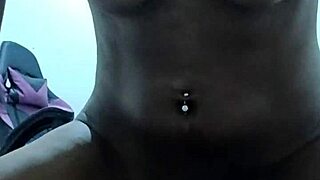 Hey watch this huge toy rough homemade fuck