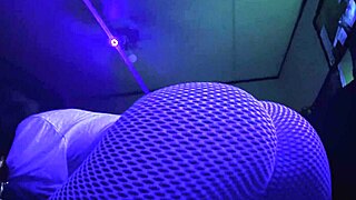 Does Nikki Lixxx's twerking squirt in yoga pants make you throb?