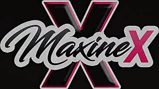 i'm vibing my clit while nyssa nevers fists my wet pussy