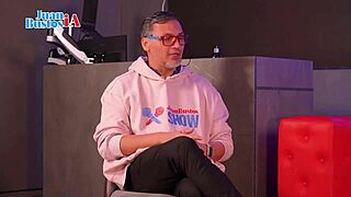 Soccer player cofla fucks with 24cm dick post-field