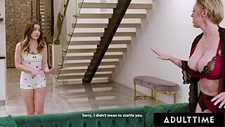 Chanel Camryn Seduces Dee Williams Pussy Lick