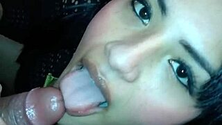 mas cliente safado gravou meu rostinho chupando gostoso dessa vez