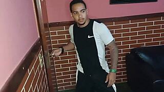 quase pegou marido dando pro vizinho negão