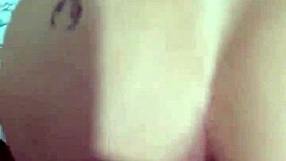 ruiva casada vibra na videochamada pro corno foder creampie