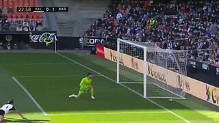 valencia crushed as barcelona dominates 2-4 thriller