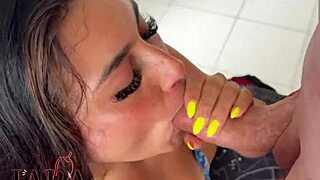 voltei pra shein e dei pro carteiro com meu rabo grande 🍑😈