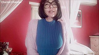 I squirt wildly with Chantal's hot new sex toy