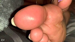 Hey, wanna peek at these sexy ebony feet hidden candidly?